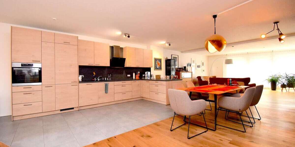Etagenwohnung Weil der Stadt - 3.5 Zimmer, 163 m&sup2;, 1.600&euro; | Angebot:26363519