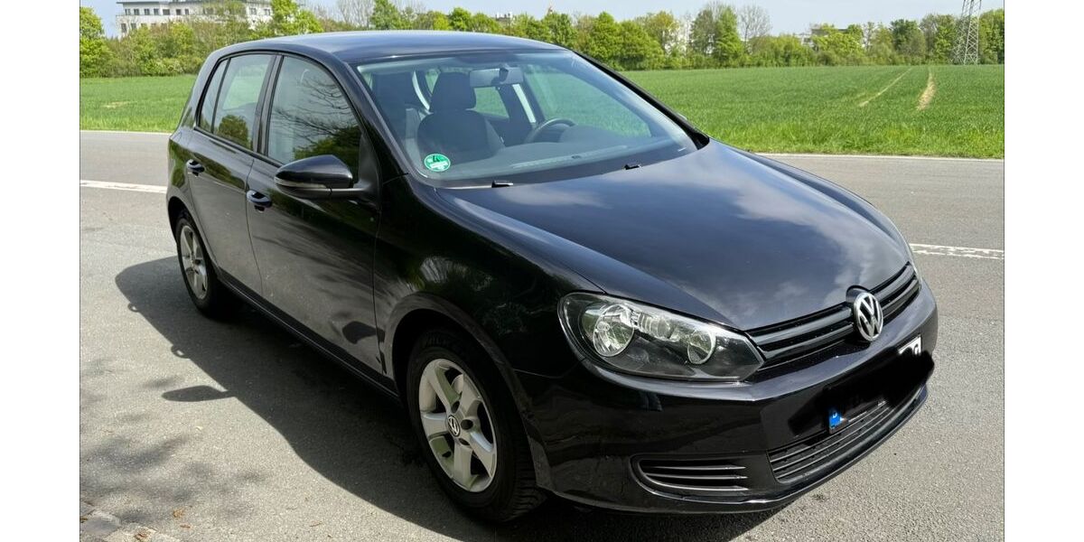 VW Golf 144.200 km 4.100 &euro; Paderborn 33098