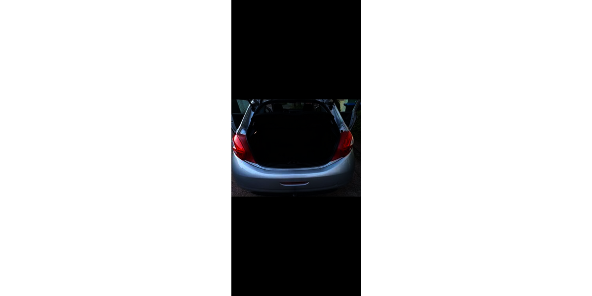 Peugeot 208 71.000 km 5.249 &euro; Hameln 31785