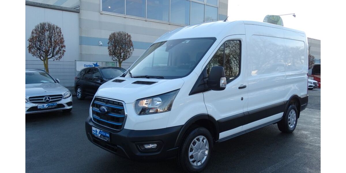 Ford Transit 3.751 km 32.800 &euro; Fürth bei Nürnberg 90763