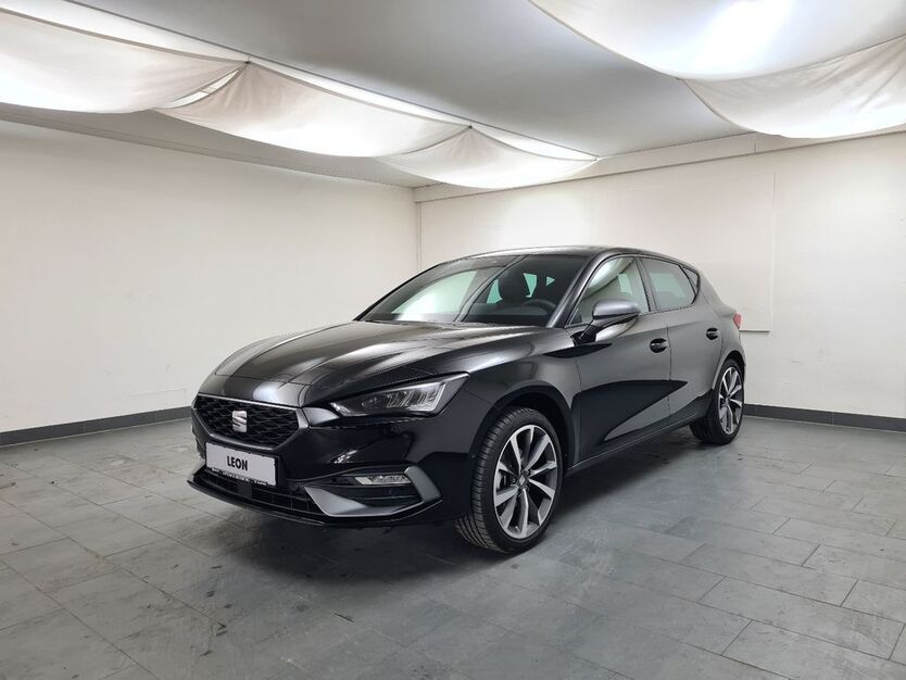 Seat Leon 9.900 km 29.888 € Ebersberg bei München 85560