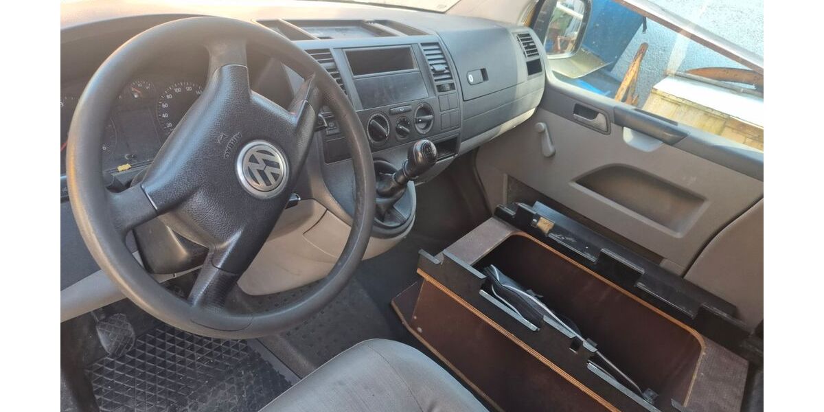 VW T5 Transporter 200.000 km 7.500 &euro; Diesen 86911