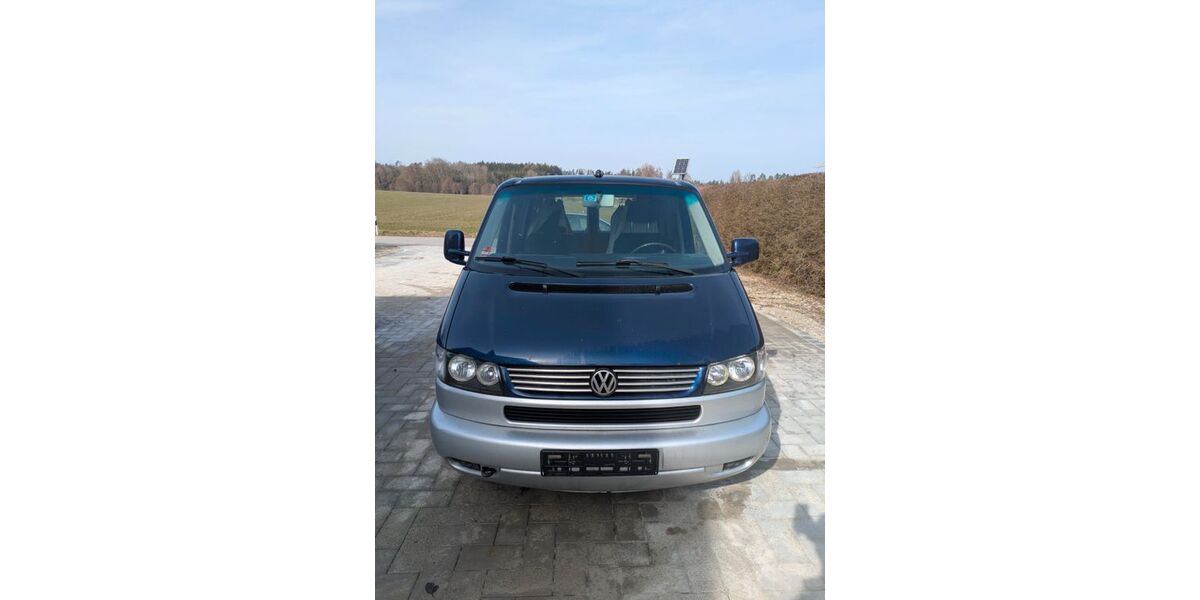 VW T4 Caravelle 215.200 km 9.900 &euro; Waldhausen 83530