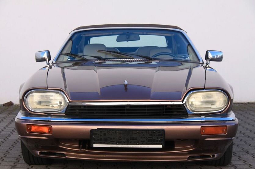 XJS