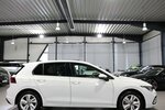 VW Golf VIII 2.0 TDI DSG LIFE IQ / NAVI+KAMERA, LED 53.000 km 21.998 &euro; Hamm 59077