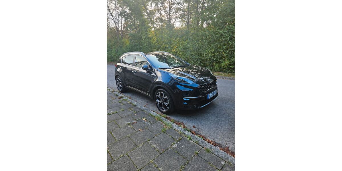 Kia Sportage 99.400 km 17.900 &euro; München 81739
