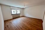 Etagenwohnung Lampertheim - 3 Zimmer, 75 m&sup2;, 1.200&euro; | Angebot:25992401