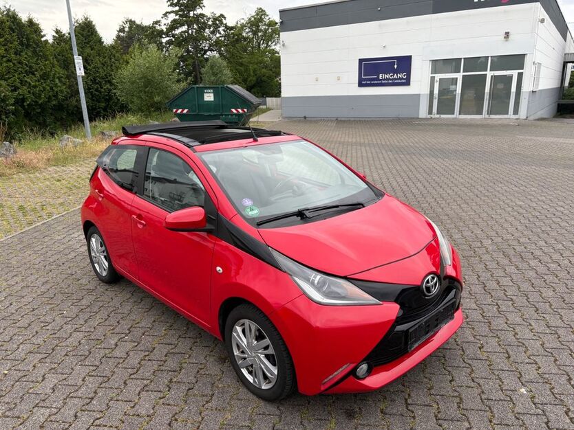 Toyota Aygo (X) 98.000 km 7.000 € Groß Gerau 64521