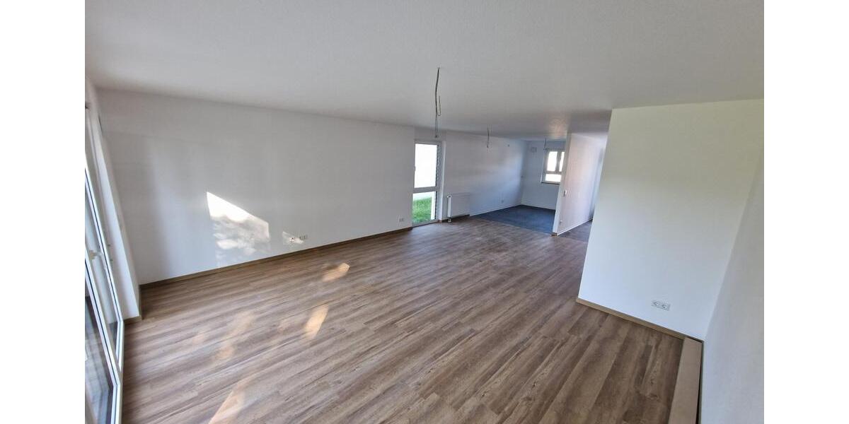 Reihenhaus Oberndorf am Neckar - 4 Zimmer, 132 m&sup2;, 1.400&euro; | Angebot:23555092