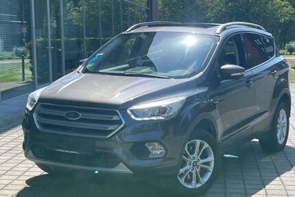 Ford Kuga 100.000 km 15.900 &euro; Gelsenkirchen 45899