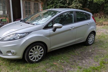 Ford Fiesta 152.000 km 3.300 &euro; Menslage 49637