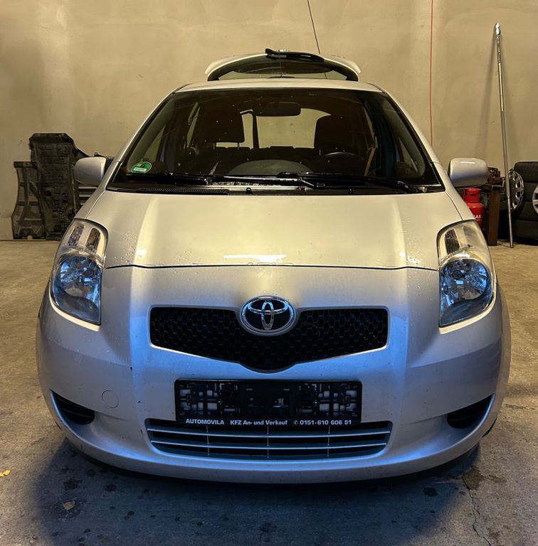 Toyota Yaris 158.918 km 3.300 € Ilsenburg 38871