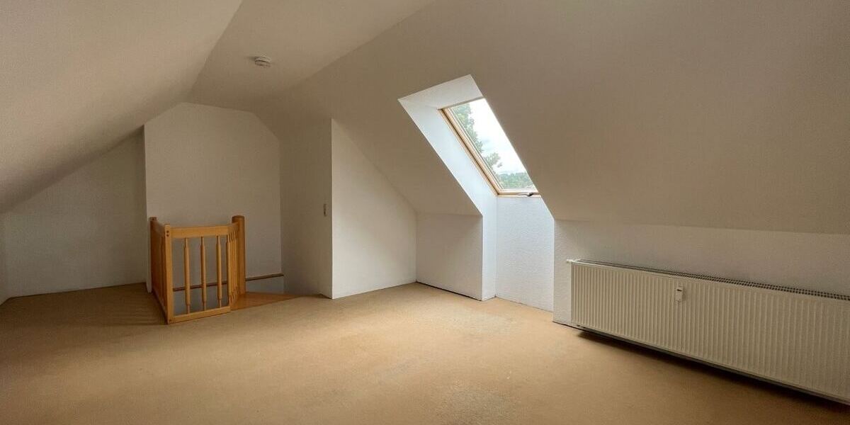EIGENNUTZER aufgepasst - individuell gestaltbare Maisonette mit Balkon, Garage und Stellplatz! - Dachgeschoßwohnung Bärenstein Niederschlag | Angebot:26003490