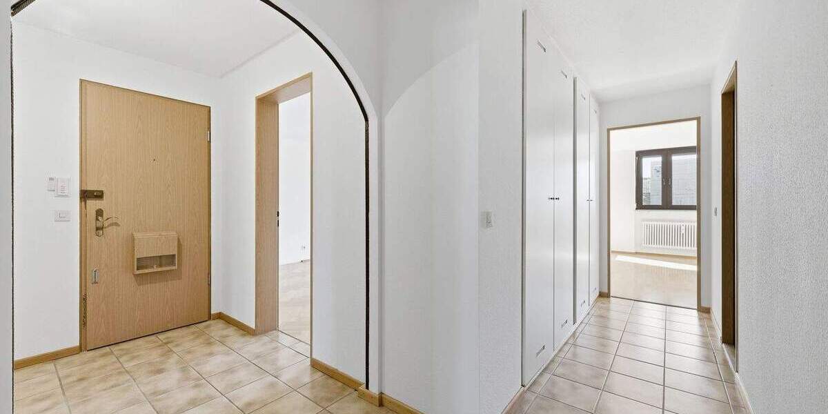 Etagenwohnung München Berg am Laim - 3 Zimmer, 82 m&sup2;, 499.000&euro; | Angebot:25602538