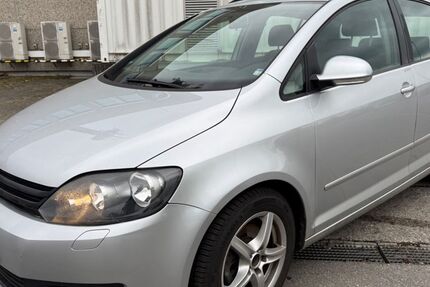 VW Golf 281.000 km 2.690 &euro; Friedrichshafen 88045