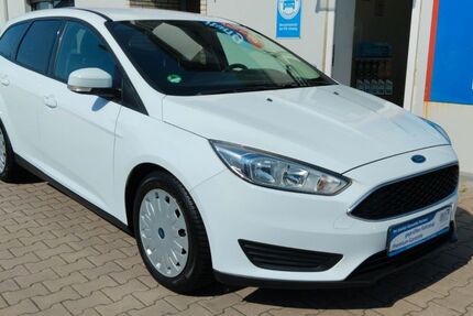 Ford Focus 202.300 km 7.999 € Jade 26349