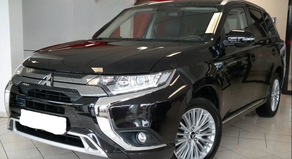 Mitsubishi Plug-in Hybrid Outlander 45.000 km 24.500 € Freiberg 09599