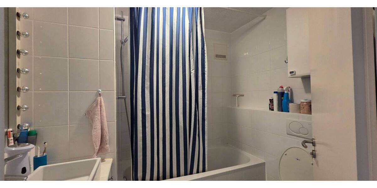 Etagenwohnung Würzburg Versbach - 3 Zimmer, 90 m&sup2;, 1.075&euro; | Angebot:26436730