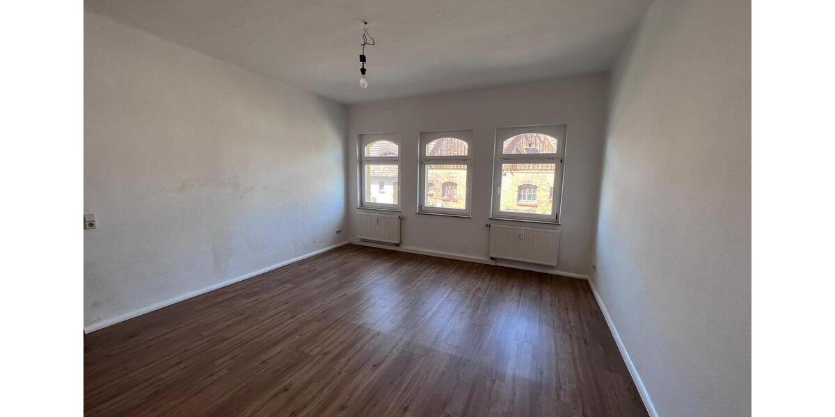 Erdgeschoßwohnung Querfurt - 3 Zimmer, 109 m&sup2;, 505&euro; | Angebot:26123970