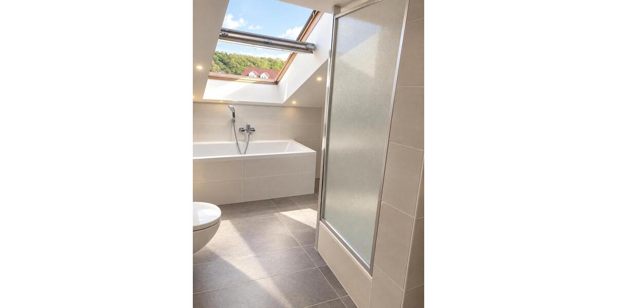 Dachgeschoßwohnung Iserlohn - 2 Zimmer, 67 m&sup2;, 169.000&euro; | Angebot:27627658