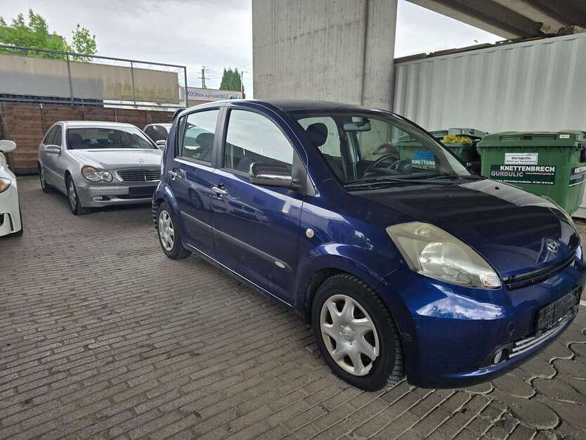 Daihatsu Sirion 113.777 km 2.450 € München 81825
