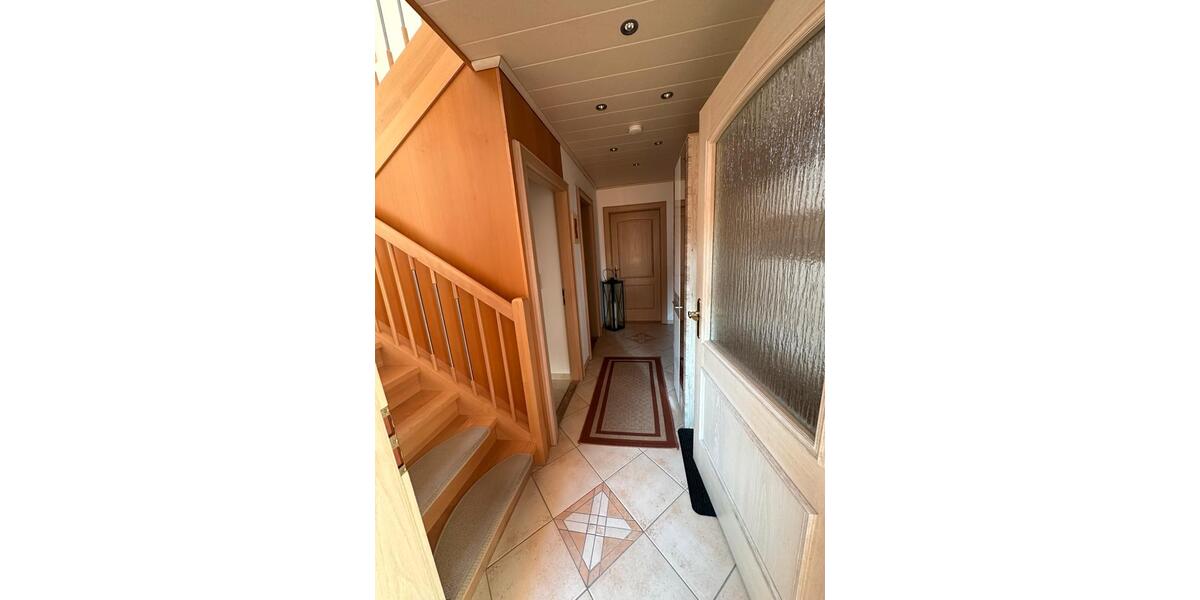 Einfamilienhaus Aham - 7 Zimmer, 181 m&sup2;, 549.000&euro; | Angebot:26942075