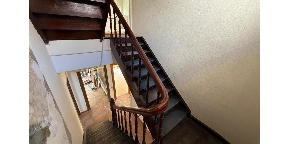 Einfamilienhaus Nordenham - 11 Zimmer, 189 m&sup2;, 199.000&euro; | Angebot:27096175