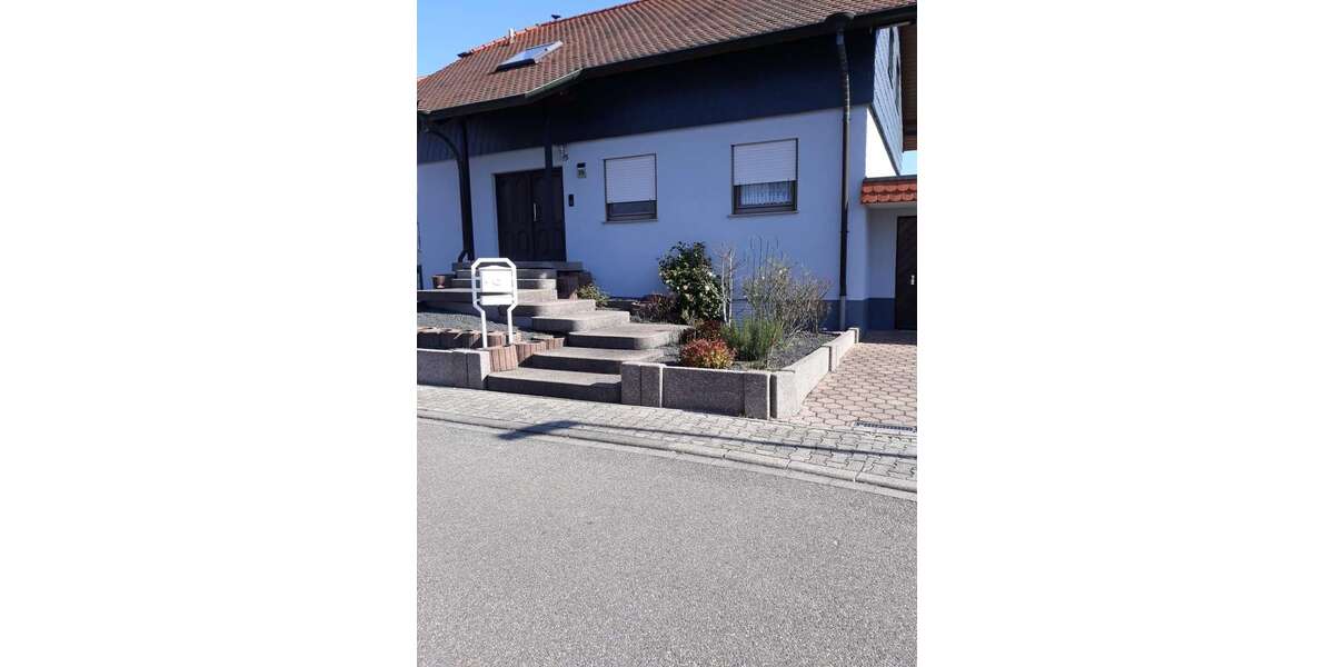 Einfamilienhaus Hambrücken - 13 Zimmer, 198 m&sup2;, 699.000&euro; | Angebot:24439214