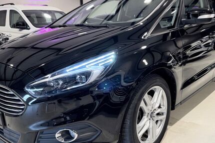 Ford S-Max 156.989 km 15.200 &euro; Paderborn 33102