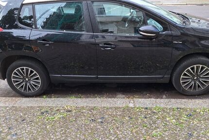 Peugeot 2008 83.000 km 6.000 &euro; Berlin 10627