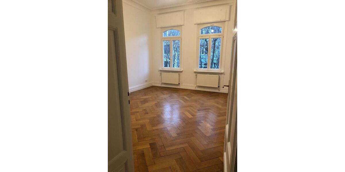 Etagenwohnung Wiesbaden Klarenthal - 5 Zimmer, 125 m&sup2;, 2.225&euro; | Angebot:26404973