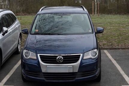 VW Touran 155.000 km 4.200 &euro; Hamburg 22297