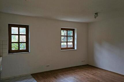 Anfragestop. 1,5 Zimmer - Wohnung 50qm Gartenanteil Nutzung 1 zimmer