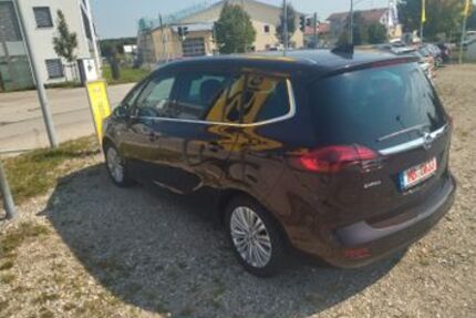 Opel Zafira Tourer 101.000 km 16.300 € Munchen 81541