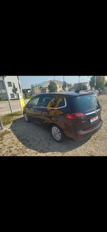 Opel Zafira Tourer 101.000 km 16.300 € Munchen 81541