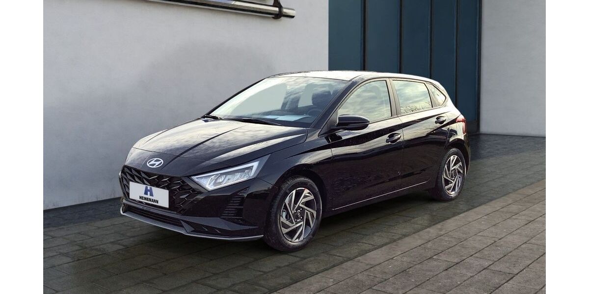Hyundai i20 6.663 km 21.690 &euro; Salzgitter 38229