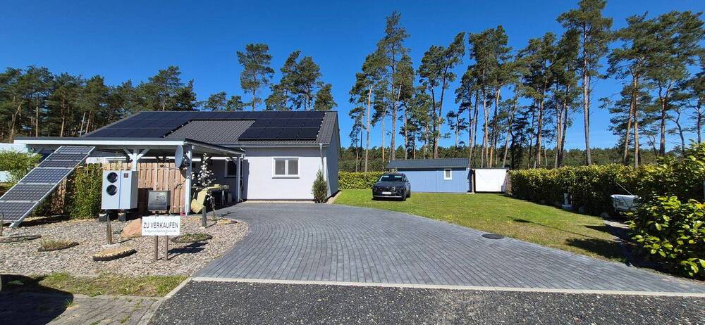 Moderner, neuwertiger Bungalow mit PV-Anlage, Wärmepumpe, Wallbox, Klima, Vollbad, EBK, 3 Carports uvm. - Bungalow Gorleben | Angebot:26573092