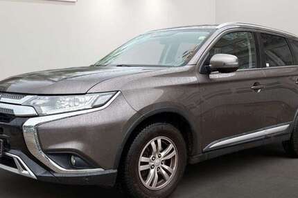 Mitsubishi Outlander 131.652 km 12.499 &euro; Berlin 12681