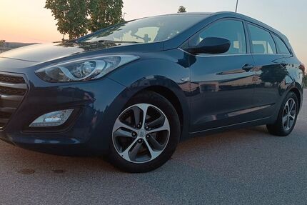 Hyundai i30 199.500 km 7.200 &euro; Roding 93426