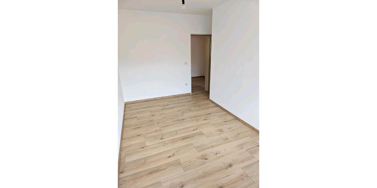 Reihenhaus Neuburg am Inn - 4 Zimmer, 140 m&sup2;, 1.300&euro; | Angebot:26086429
