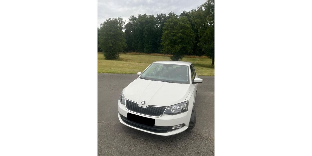 Skoda Fabia 104.500 km 7.490 &euro; Burghaun 36151