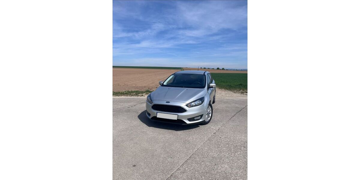 Ford Focus 30.200 km 9.900 &euro; Sünching 93104