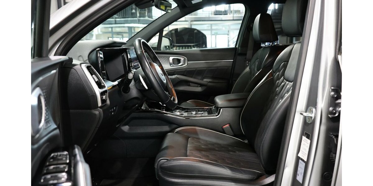 Kia Sorento 1.6 P-HEV 4WD PLATINUM / 7-SITZER / LED 69.000 km 33.997 &euro; Hamm 59077