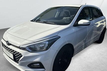 Hyundai i20 16.821 km 12.990 &euro; Bremen 28359