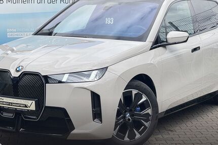 BMW iX 24.570 km 77.499 &euro; Mülheim an der Ruhr 45478