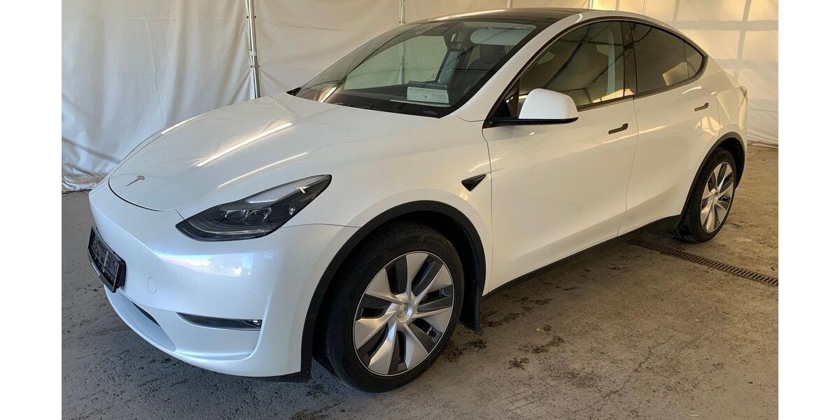 Tesla Model Y 60.000 km 34.950 &euro; Steinbach-Hallenberg OT Herges-Hallenberg 98587