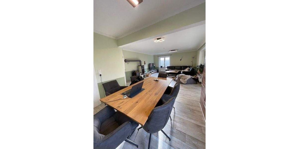 Einfamilienhaus Dätgen - 8 Zimmer, 213 m&sup2;, 590.000&euro; | Angebot:25742207