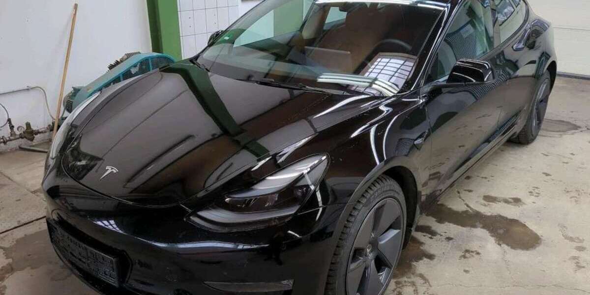 Tesla Model 3 34.631 km 31.900 &euro; München 80992