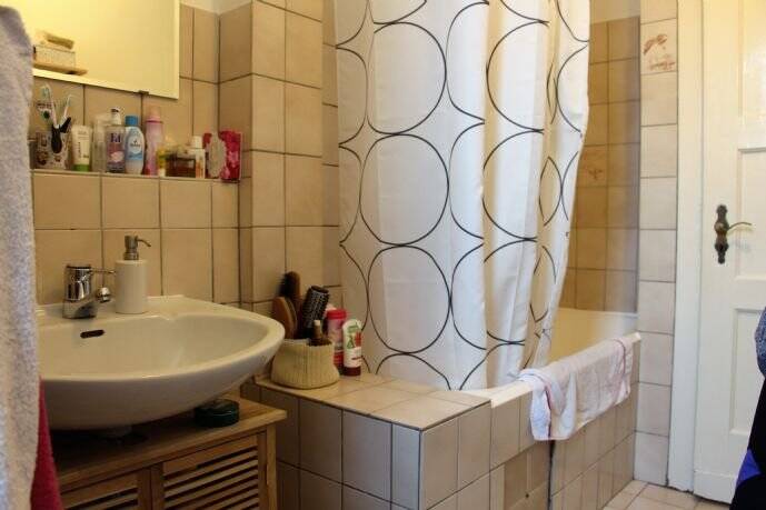 Schöne Wohnung in der Oststadt mit Dielen und Balkon 3 zimmer