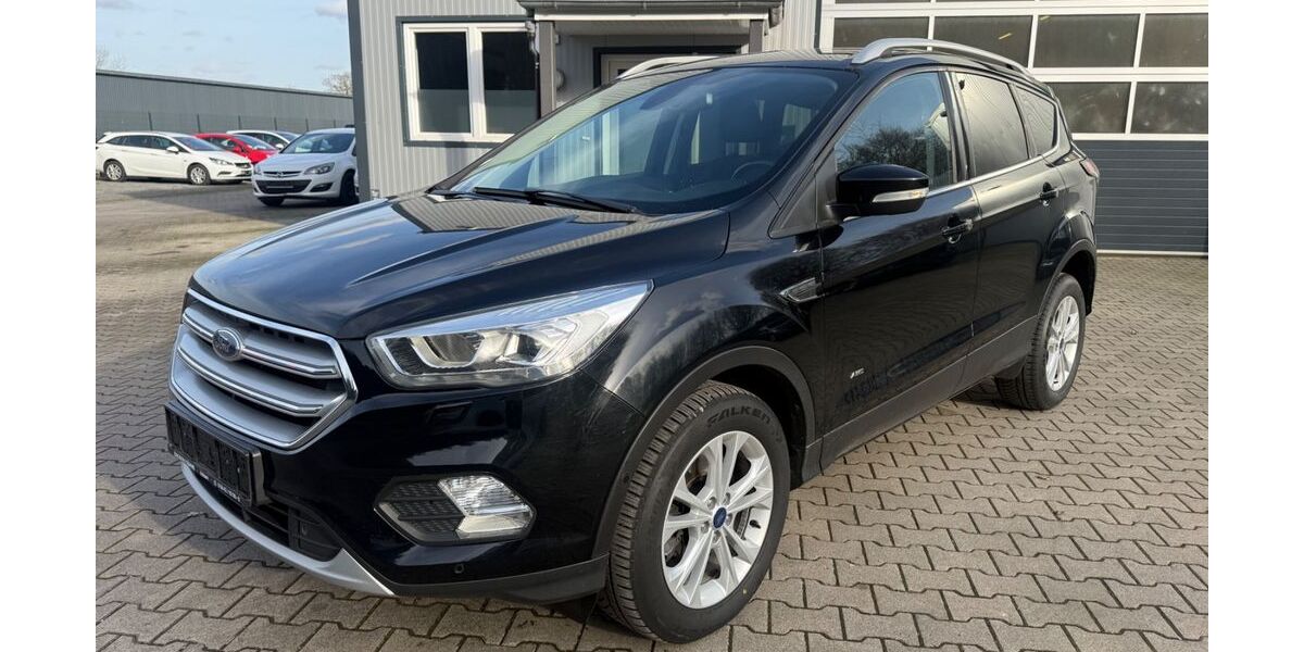 Ford Kuga 242.000 km 8.900 &euro; Sögel 49751